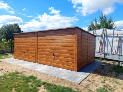 Garaż blaszany 6x3 - Spad dachu do tyłu, Kolor drewnopodobny złoty dąb, Bramy uchylne