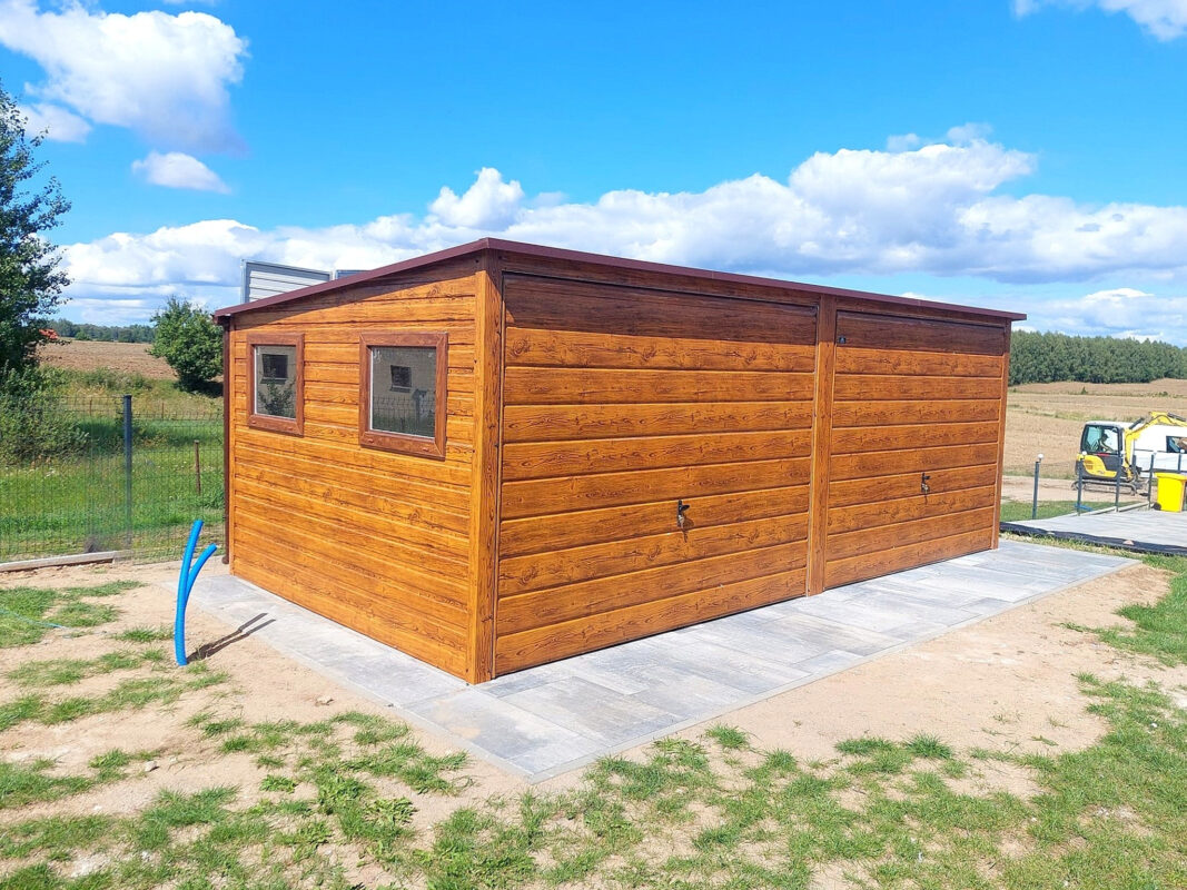 Garaż blaszany 6x3 - Spad dachu do tyłu, Kolor drewnopodobny złoty dąb, Bramy uchylne