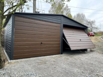 Garaż blaszany 6x6 - Dwustanowiskowy, Dach dwuspadowy, Kolor antracyt, Bramy uchylne